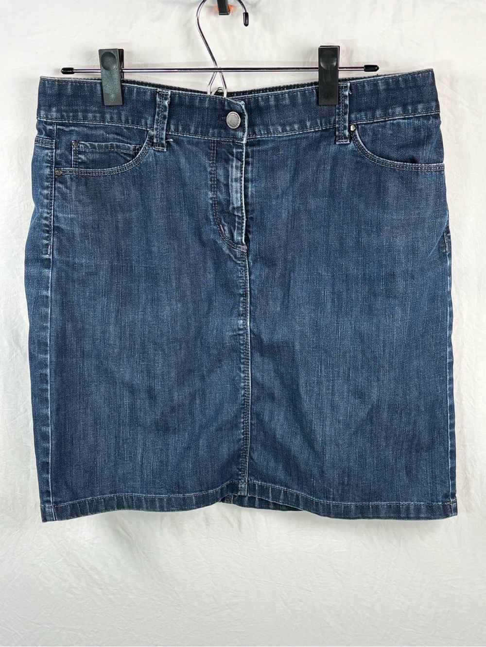 Ann Taylor 6 denim mini skirt Classic Dark Blue Denim Skirt